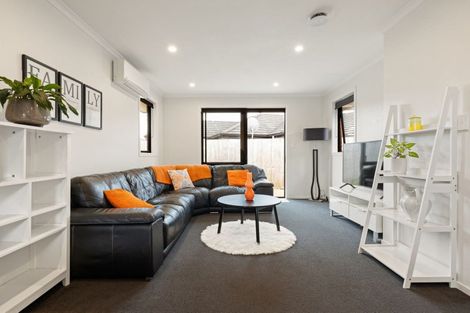 Photo of property in 8 Manawaroa Close, Grandview Heights, Hamilton, 3200