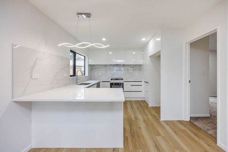 Photo of property in 14b Friesian Drive, Mangere, Auckland, 2022