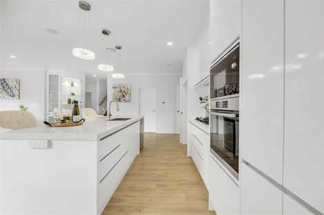 Photo of property in 21 Hughs Way, Flat Bush, Auckland, 2019