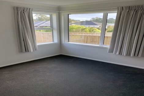 Photo of property in 18a Resolution Drive, Whitby, Porirua, 5024