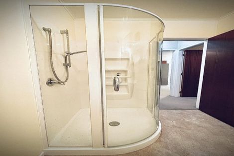 Photo of property in 11 Ridd Crescent, Karori, Wellington, 6012