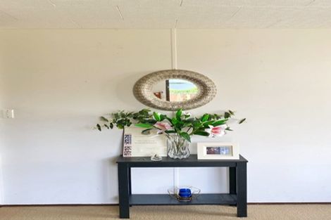 Photo of property in 3 Lynwood Road, New Lynn, Auckland, 0600