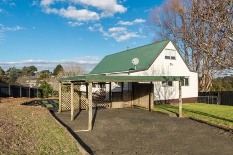 Photo of property in 11 Kayle Glen, West Harbour, Auckland, 0618