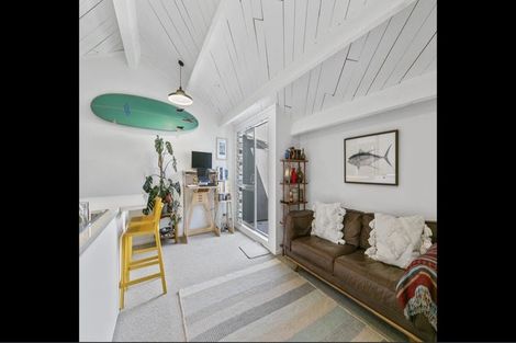 Photo of property in Metro Apartments, 18/220 Thorndon Quay, Pipitea, Wellington, 6011