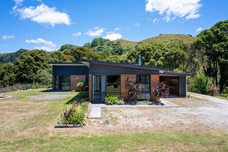 Photo of property in 1995 Waimarama Road, Waimarama, Havelock North, 4294