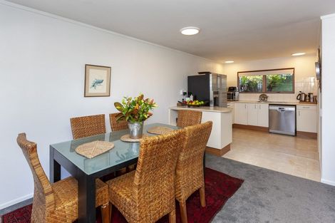 Photo of property in 30a Kakariki Grove, Waikanae, 5036