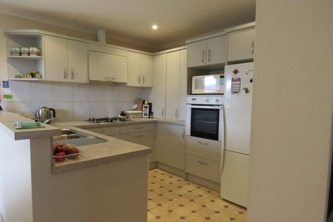 Photo of property in 147 Tukapa Street, Westown, New Plymouth, 4310