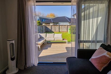 Photo of property in 32 Old Farm Road, Hamilton East, Hamilton, 3216