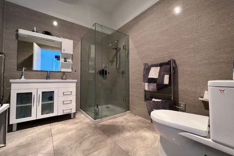 Photo of property in 10c Carlos Drive, Flat Bush, Auckland, 2016