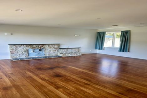 Photo of property in 105 Churchill Drive, Crofton Downs, Wellington, 6035