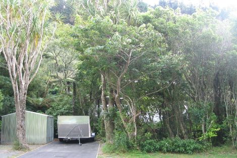 Photo of property in 116a Pinehaven Road, Pinehaven, Upper Hutt, 5019