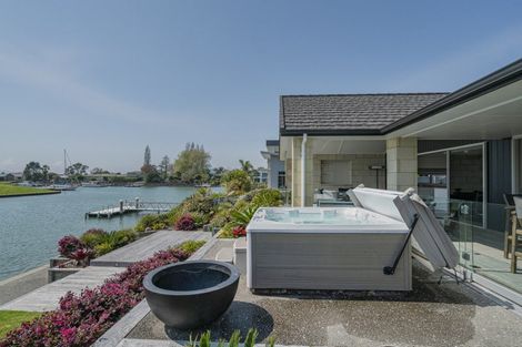 Photo of property in 30 Hei Esplanade, Whitianga, 3510