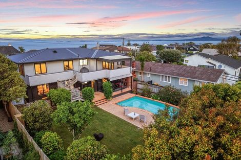 Photo of property in 48 Gulf View Road, Murrays Bay, Auckland, 0630