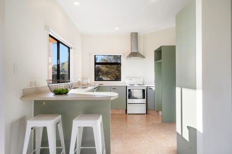 Photo of property in 35 Selwyn Road, Havelock North, 4130