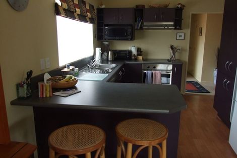 Photo of property in 8 Tiraumea Street, Palmerston North, 4410