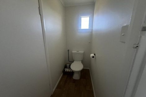 Photo of property in 15 Laird Street, Castlecliff, Whanganui, 4501