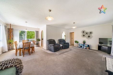 Photo of property in 5 Ruth Grove, Karori, Wellington, 6012