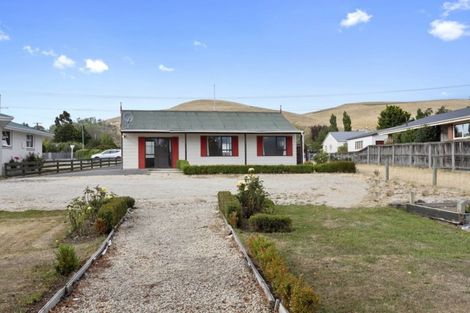 Photo of property in 14 Princes Street, Waikari, 7420