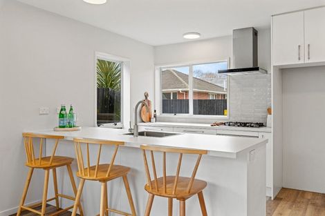 Photo of property in 3/251 Memorial Avenue, Burnside, Christchurch, 8053