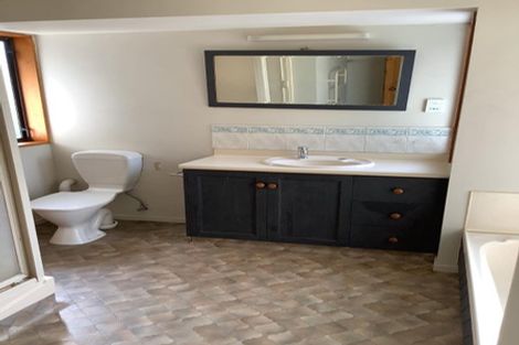 Photo of property in 17b Ramore Place, Redwood, Christchurch, 8051