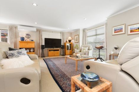 Photo of property in 21 Merlin Close, Huntington, Hamilton, 3210