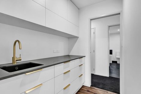 Photo of property in 74 Turuturu Road, Hawera, 4674