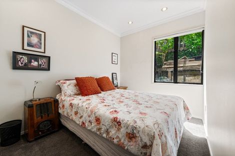 Photo of property in 19 Constable Lane, West Harbour, Auckland, 0618