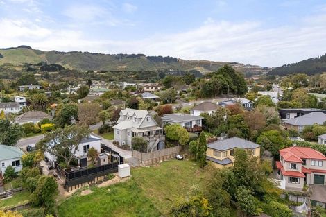 Photo of property in 30 Ngatitoa Street, Tawa, Wellington, 5028