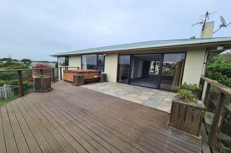 Photo of property in 47 Crownhill Street, Spotswood, New Plymouth, 4310