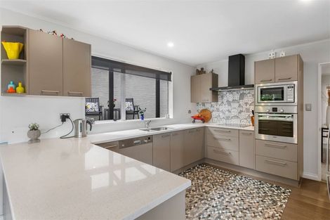 Photo of property in 8a Woodlau Rise, Huntsbury, Christchurch, 8022