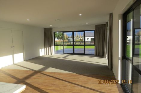 Photo of property in State Highway 2, Otane, 4276