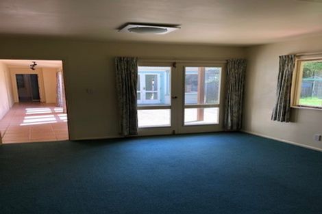 Photo of property in 160 Newlands Road, Newlands, Wellington, 6037