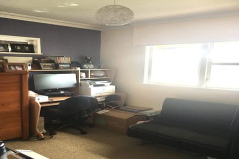 Photo of property in 2/6 Alana Place, Mount Wellington, Auckland, 1060