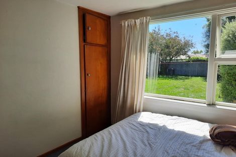 Photo of property in 5 Daniels Road, Redwood, Christchurch, 8051
