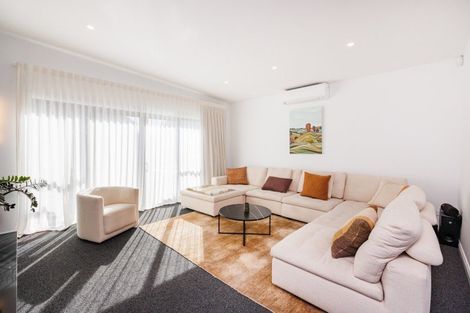 Photo of property in 56 Kanuka Drive, Hokowhitu, Palmerston North, 4410