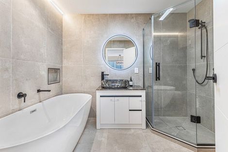 Photo of property in 3 Hea Road, Hobsonville, Auckland, 0616