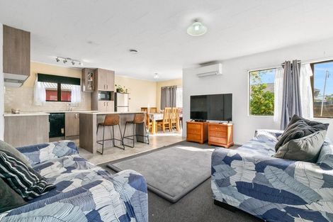 Photo of property in 1/10 Barcroft Place, Clendon Park, Auckland, 2103