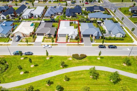 Photo of property in 32 Lansdowne Way, Rolleston, 7615