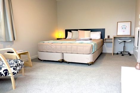 Photo of property in 1/69 Mckenzie Road, Mangere Bridge, Auckland, 2022