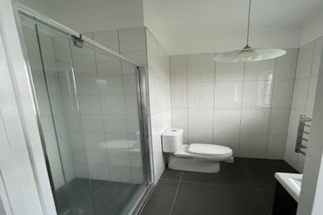 Photo of property in 80 Kaurilands Road, Titirangi, Auckland, 0604