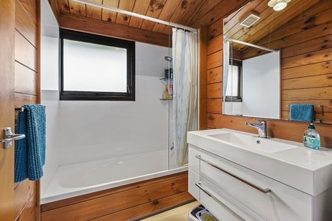 Photo of property in 178 Mitchell Street, Brooklyn, Wellington, 6021