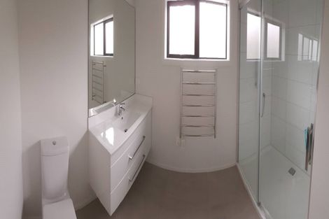 Photo of property in 16/9u Surrey Street, Tawa, Wellington, 5028