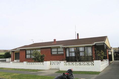 Photo of property in 2/30 Roskilda Crescent, Taradale, Napier, 4112
