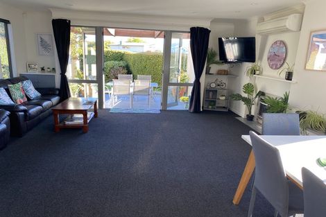 Photo of property in 9 Meadowbrook Place, Wanaka, 9305