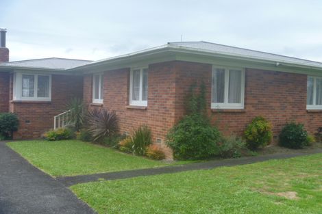 Photo of property in 12 Rembrandt Place, Opaheke, Papakura, 2113