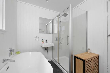Photo of property in 45a Ferry Road, Martinborough, 5711