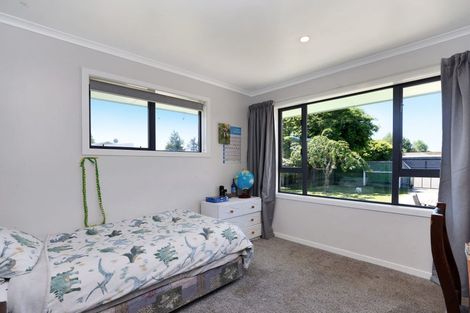 Photo of property in 64 Mcmurdo Street, Tinwald, Ashburton, 7700