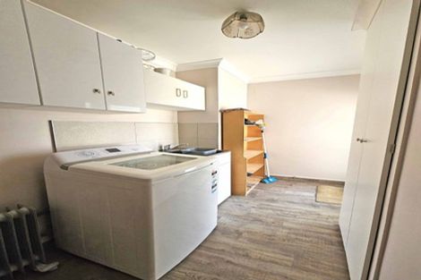 Photo of property in 9 Gilbass Avenue, Hamilton Lake, Hamilton, 3204