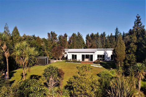 Photo of property in 1 Lakeside Terrace, Westport, 7892