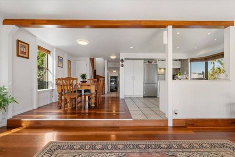 Photo of property in 988 Papamoa Beach Road, Papamoa Beach, Papamoa, 3118